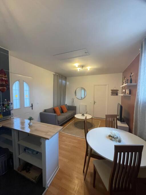 Le Floquet Apartment Vitry-sur-Seine Luaran gambar